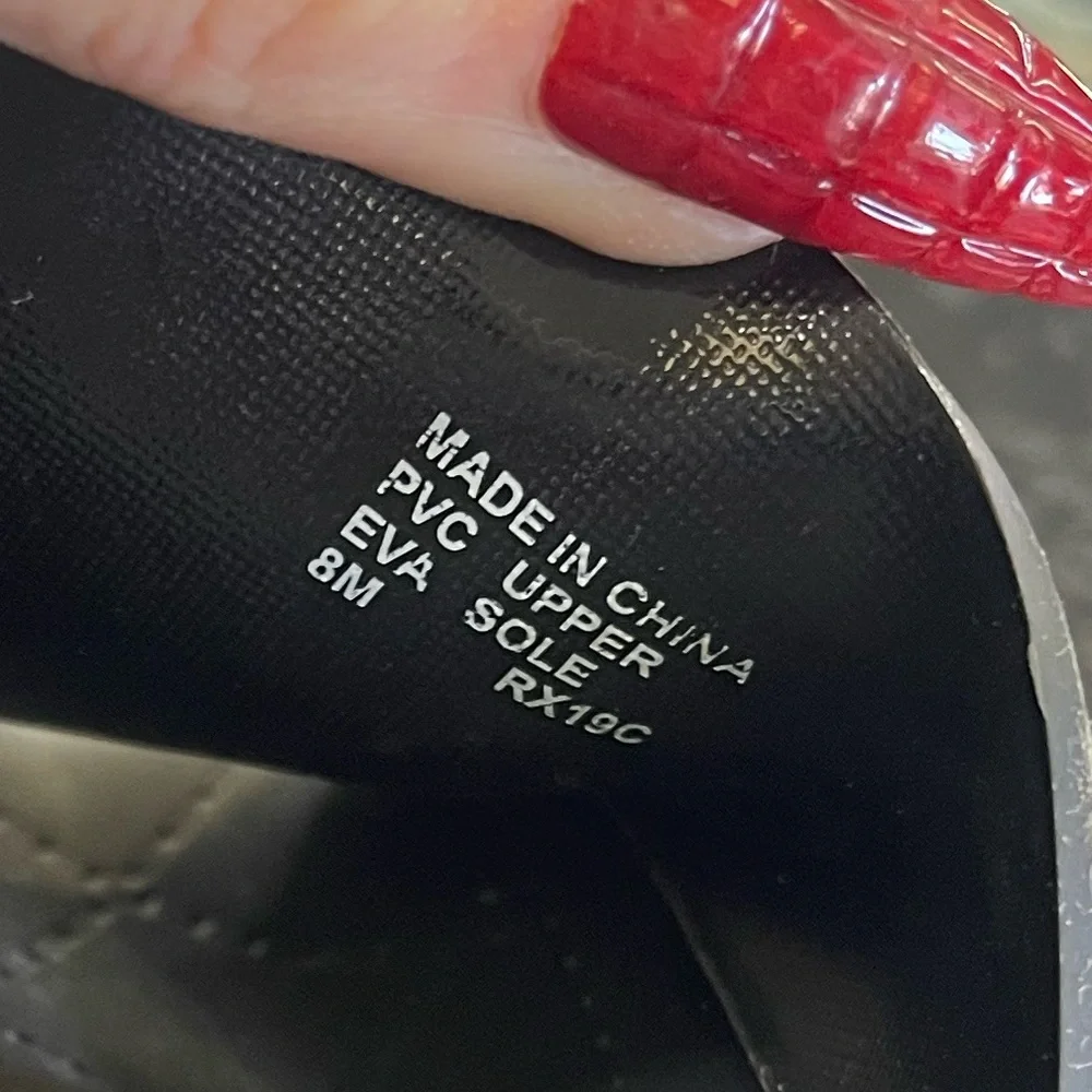 Michael Kors Black and White Slide Sandals - Picture 5 of 5